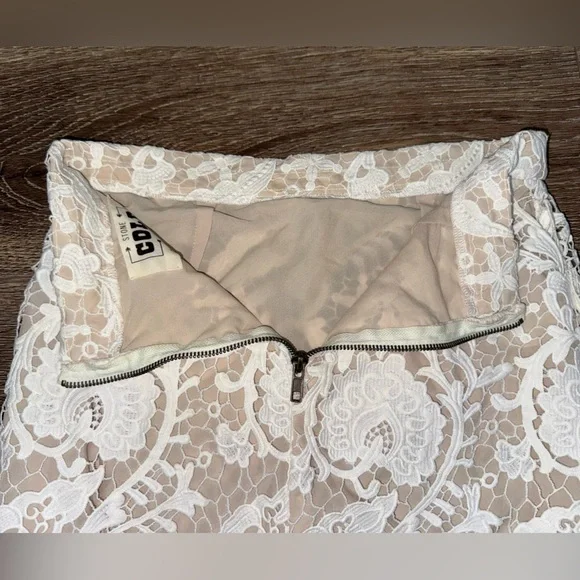 Stone Cold Fox Elliot White Lace Overlay Midi Skirt Size 2 🤍 LIKE NEW - Picture 12 of 12